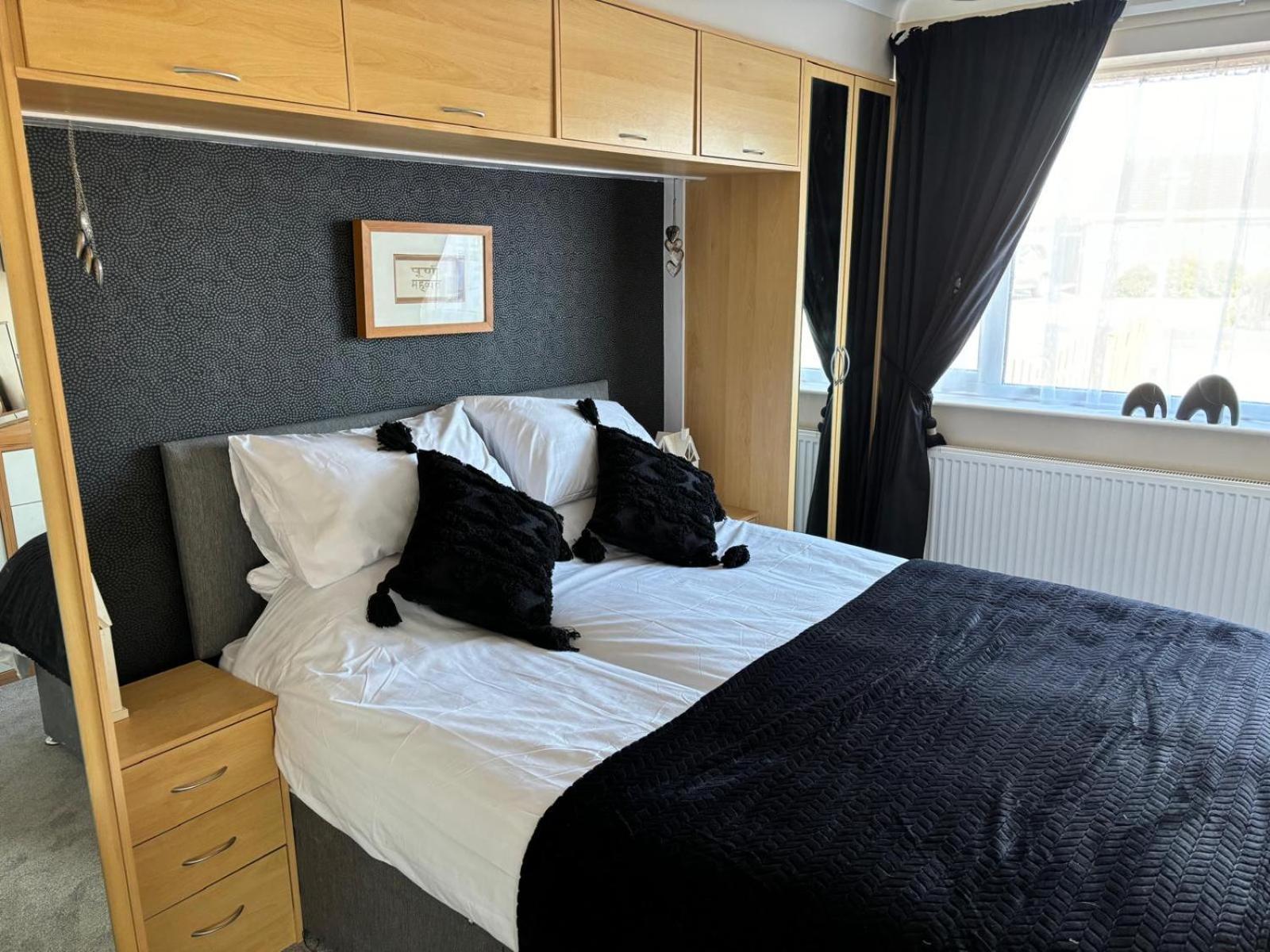 Bungalow-2bed-1bath-petfriendly-parking Holiday home *