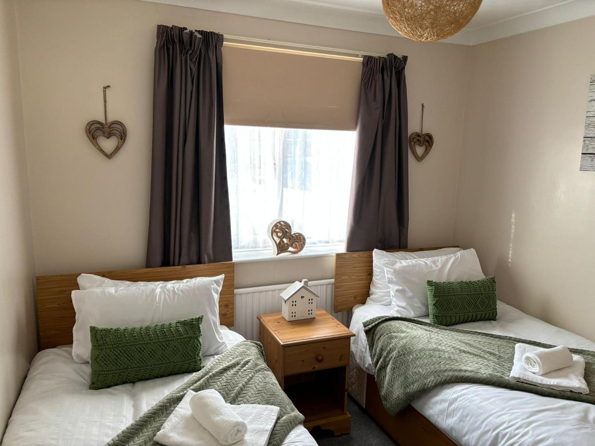 Bungalow-2bed-1bath-petfriendly-parking Skegness